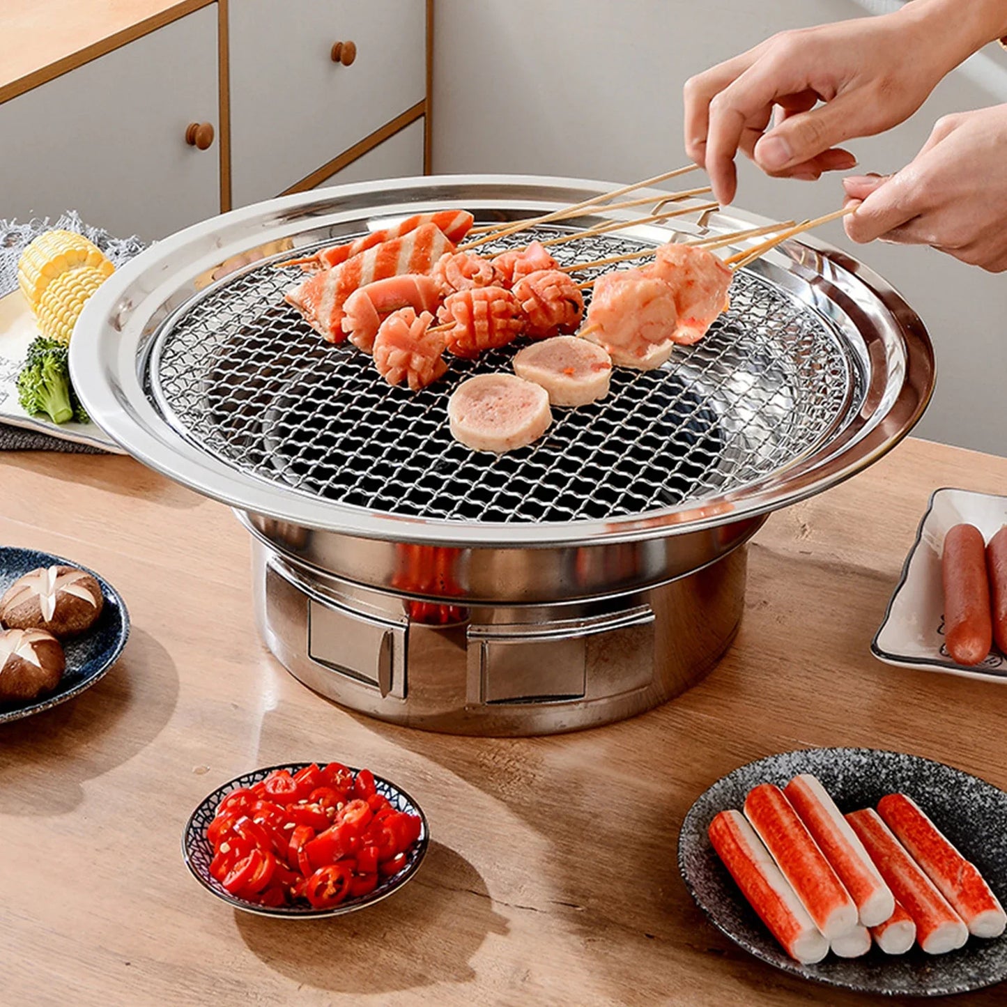 13 Inch Korean BBQ Grill Multifunctional Charcoal Barbecue Grill Round Camping Grill Stove Tabletop Smoker Grill Grilled Net