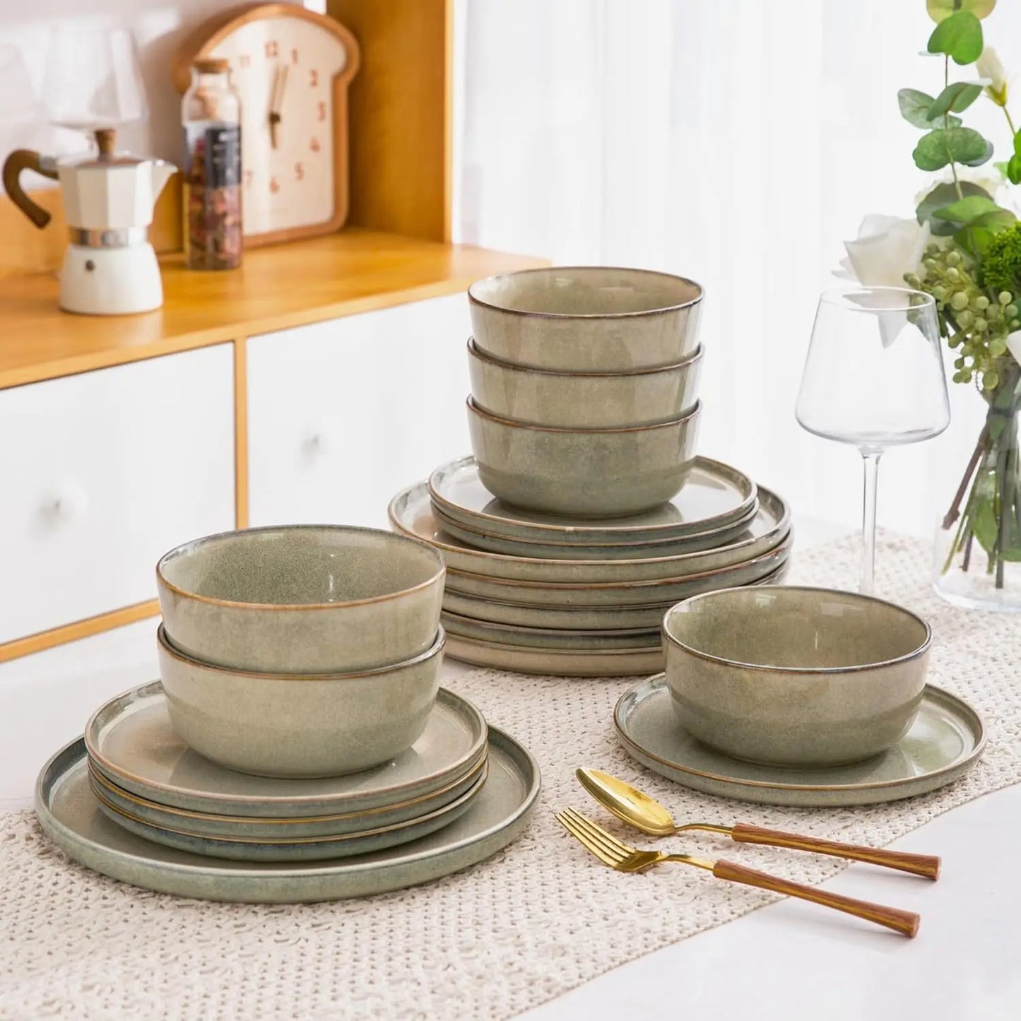 AmorArc Stoneware Dinnerware Sets,Round Reactive Glaze Ceramic Plates and Bowls Set,Highly Chip and Crack Resistant | Dishwasher